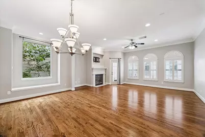 4145 Dickson Street, Houston, TX 77007 - Photo 10