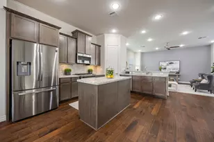 5311 Kiam St, Houston, TX 77007 - Photo 6