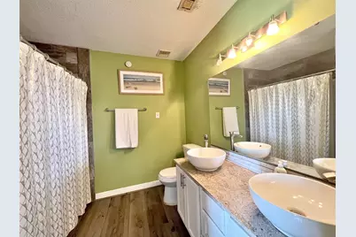 418 Garland Drive #201, Lake Jackson, TX 77566 - Photo 10