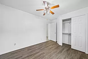 8131 Golden Trace Ct, Houston, TX 77083 - Photo 10