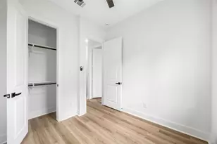 891 Lucky St, Houston, TX 77088 - Photo 20