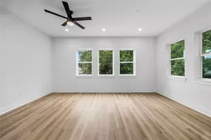 891 Lucky St, Houston, TX 77088 - Photo 12