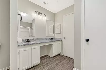 8111 Furlong Lane, Houston, TX 77071 - Photo 14