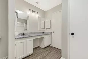 8111 Furlong Ln, Houston, TX 77071 - Photo 14