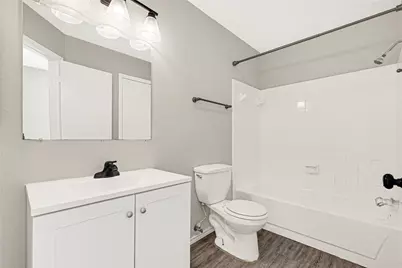 8111 Furlong Lane, Houston, TX 77071 - Photo 10