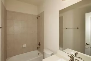 15 Sawbridge Cir, Spring, TX 77389 - Photo 18