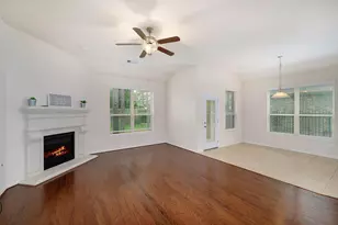 15 Sawbridge Cir, Spring, TX 77389 - Photo 2