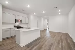 15743 Garden Ridge Dr, Montgomery, TX 77316 - Photo 2