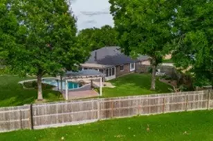 9209 Mahan Dr, La Porte, TX 77571 - Photo 12