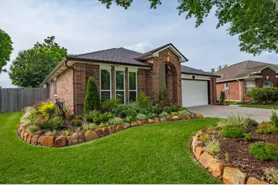 9209 Mahan Drive, La Porte, TX 77571 - Photo 1