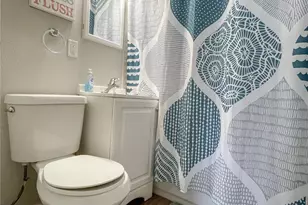 1412 E 35th St, Houston, TX 77022 - Photo 10