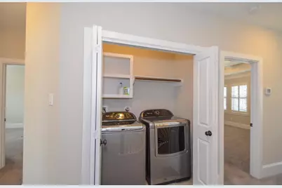 1110 Oakwood Pass, Houston, TX 77043 - Photo 6