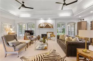 901 Longmire Rd, Conroe, TX 77304 - Photo 4