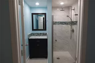 1102 Winnie St, Galveston, TX 77550 - Photo 12