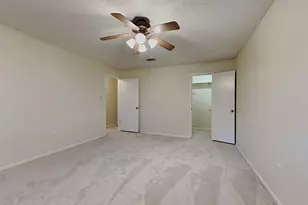 16418 Forest Bend Ave, Friendswood, TX 77546 - Photo 2