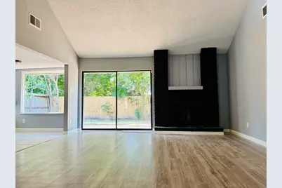 7627 Candlegreen Lane, Houston, TX 77071 - Photo 10