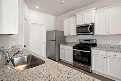 15635 Honey Cove Drive, Conroe, TX 77303 - Photo 4