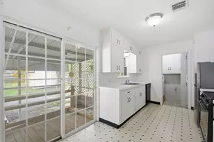 304 Baker Dr, Tomball, TX 77375 - Photo 16