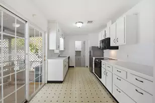 304 Baker Dr, Tomball, TX 77375 - Photo 14