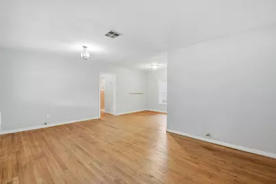 304 Baker Drive, Tomball, TX 77375 - Photo 6