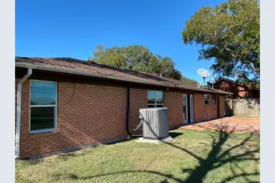 2202 Larry Drive, Port Lavaca, TX 77979 - Photo 26