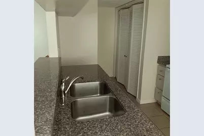 5650 Birchmont Drive #C, Houston, TX 77091 - Photo 6