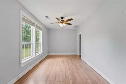 443 S Madison Street, La Grange, TX 78945 - Photo 12