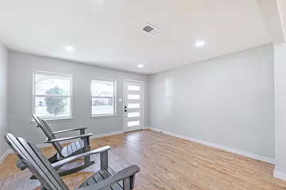 8518 Cedel Dr, Houston, TX 77055 - Photo 4