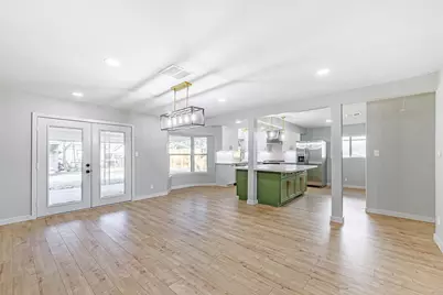 8518 Cedel Dr, Houston, TX 77055 - Photo 10