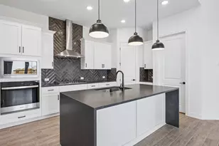 2707 Ballast Green Dr Dr, Texas City, TX 77568 - Photo 4