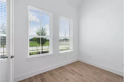 11806 Salty Bend Drive, Mont Belvieu, TX 77523 - Photo 4