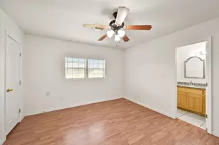 214 Schilling St, Baytown, TX 77520 - Photo 14