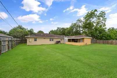214 Schilling Street, Baytown, TX 77520 - Photo 26