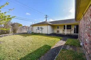 12102 Monticeto Ln, Meadows Place, TX 77477 - Photo 18