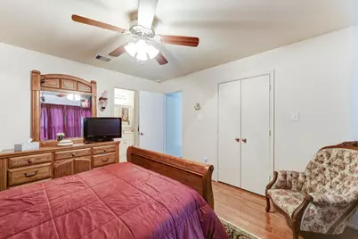 1934 Robcrest Way, Missouri City, TX 77489 - Photo 12