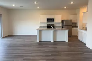 7920 Cassie Pne Dr, Houston, TX 77016 - Photo 2