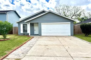 718 Blue Rock Ct, Houston, TX 77060 - Photo 2