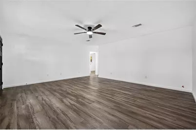 311 Crest Hill Drive, Conroe, TX 77301 - Photo 6