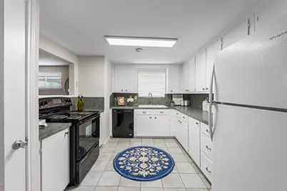 1745 E Pine Lake Circle, Conroe, TX 77316 - Photo 30