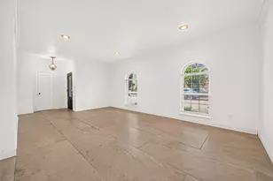 8615 La Fonte St, Houston, TX 77024 - Photo 12