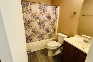 7215 La Entrada Dr, Houston, TX 77083 - Photo 14