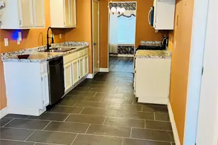 7215 La Entrada Dr, Houston, TX 77083 - Photo 2