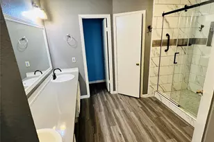 7215 La Entrada Dr, Houston, TX 77083 - Photo 10