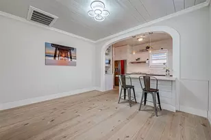 2415 31st St, Galveston, TX 77550 - Photo 12