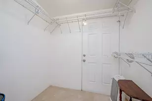 2415 31st St, Galveston, TX 77550 - Photo 30