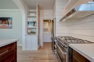 2415 31st St, Galveston, TX 77550 - Photo 22