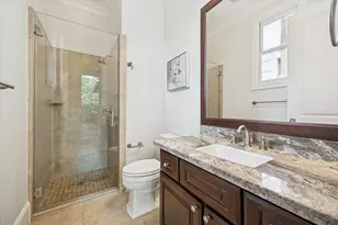 711 Timber Hill Dr, Hedwig Village, TX 77024 - Photo 20