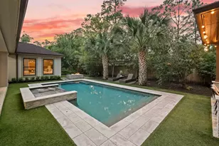 711 Timber Hill Dr, Hedwig Village, TX 77024 - Photo 2