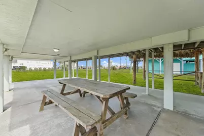 16634 Jamaica Beach Road, Jamaica Beach, TX 77554 - Photo 30