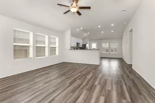 429 Branch Oak Ct, La Marque, TX 77568 - Photo 12